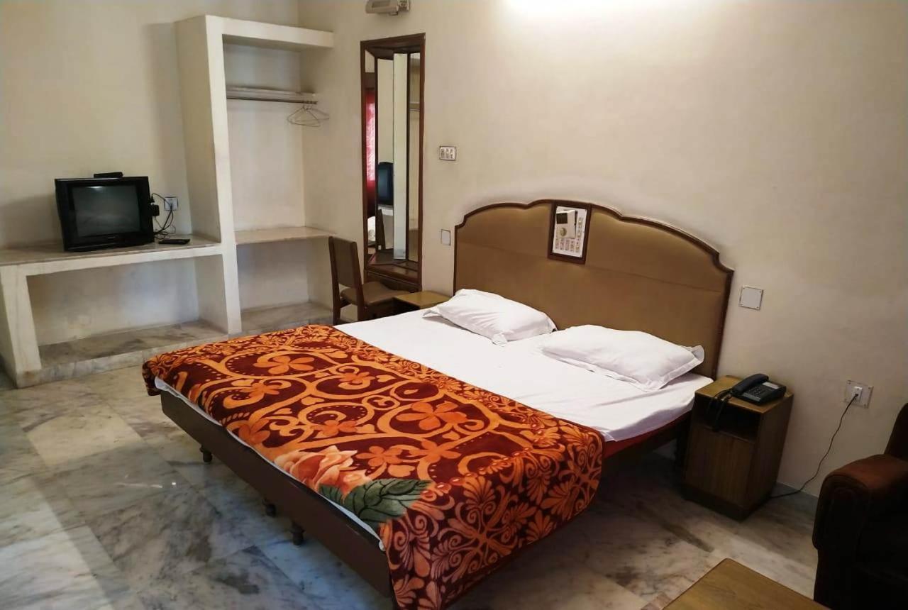 Hotel Vinayakam Udaipur Exterior foto